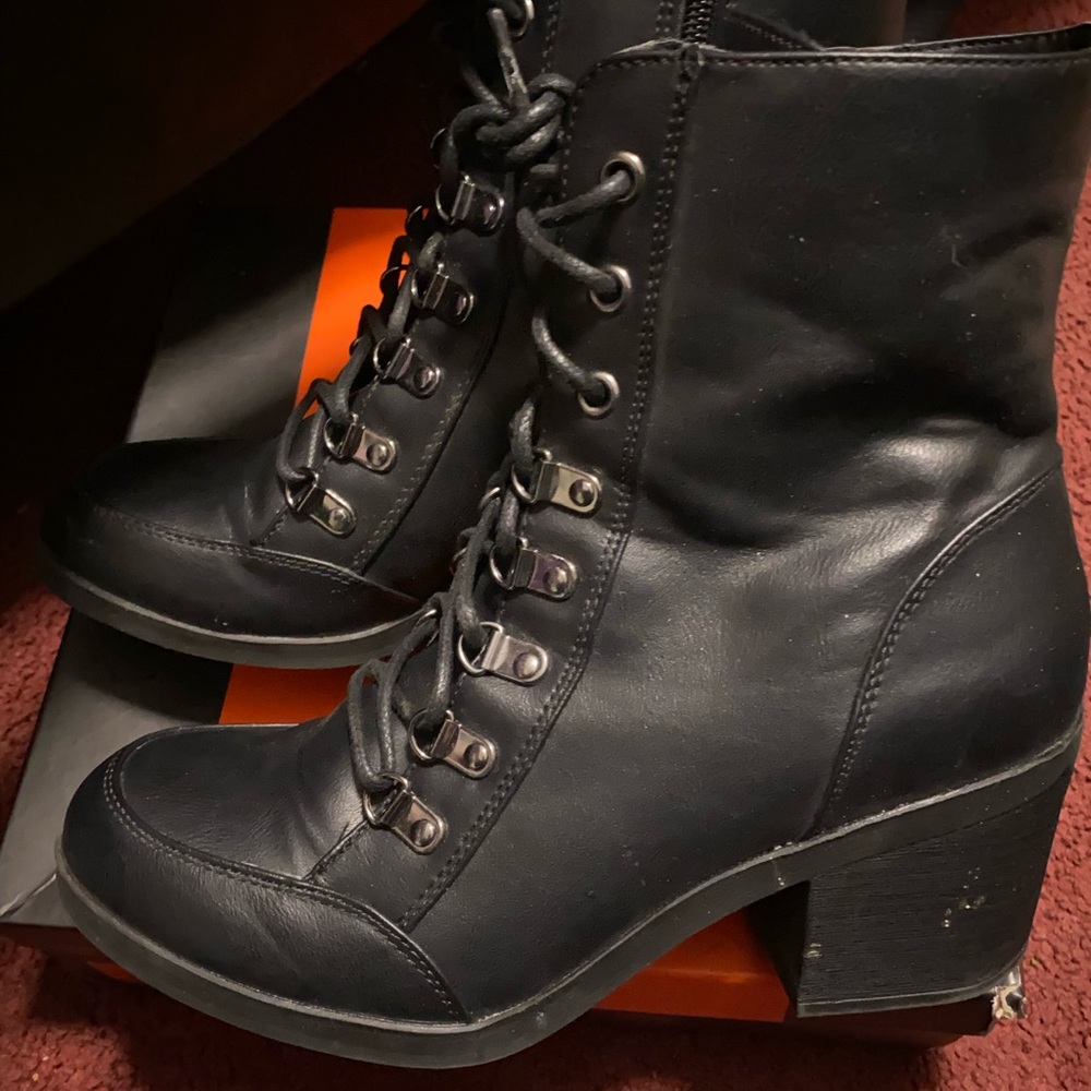 Womens boots
